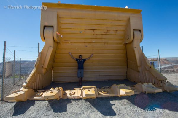 Super-Pit-Mine-Golden-Outback-01