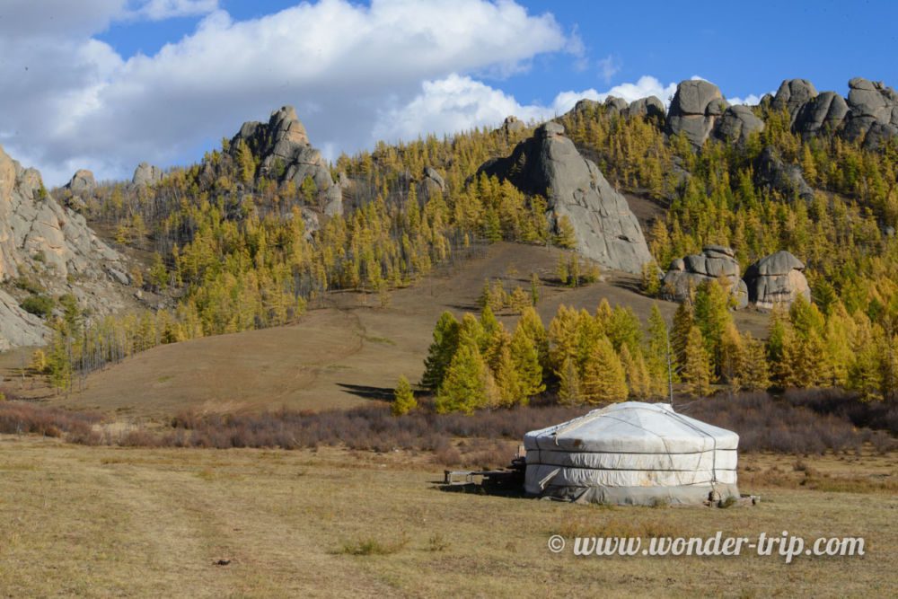 Camp-Yourte-Parc-National-Terelj-02