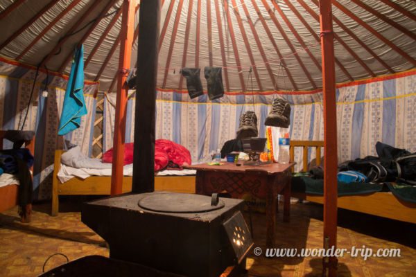 Camp-Yourte-Parc-National-Terelj-10