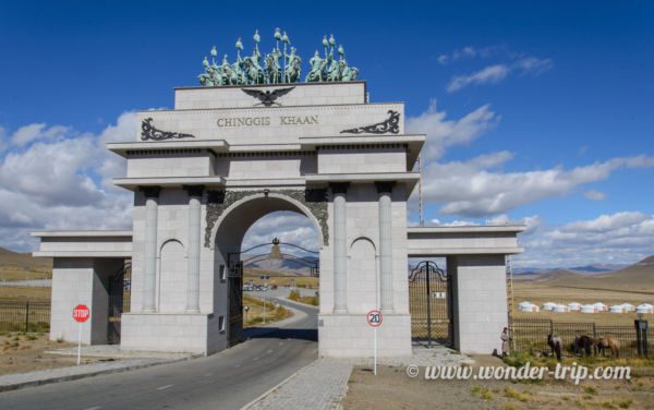 Expedition-Cheval-Statue-Chinggis-Khaan-03