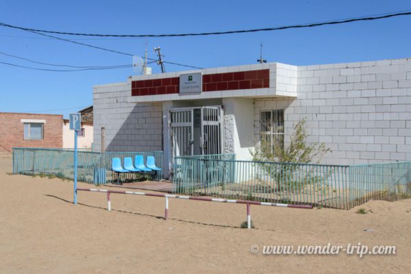 Village-region-gobi-mongolie-01