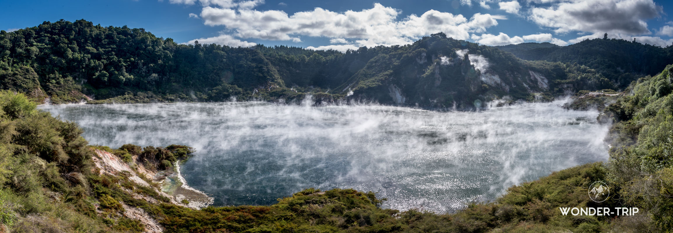 Waimangu-valley-04 Frying Pan lake - Vallée volcanique de Waimangu