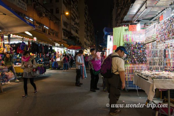 Ladies-Market-Hong-Kong-01
